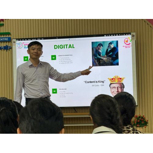 Nâng Tầm Doanh Nghiệp Với Digital Marketing Và AI - Cơ Hội Vàng Cho Doanh Nghiệp Đồng Tháp